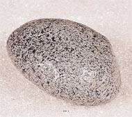 Pierre artificielle type petit galet en Plastique soufflé L 180x80 mm
